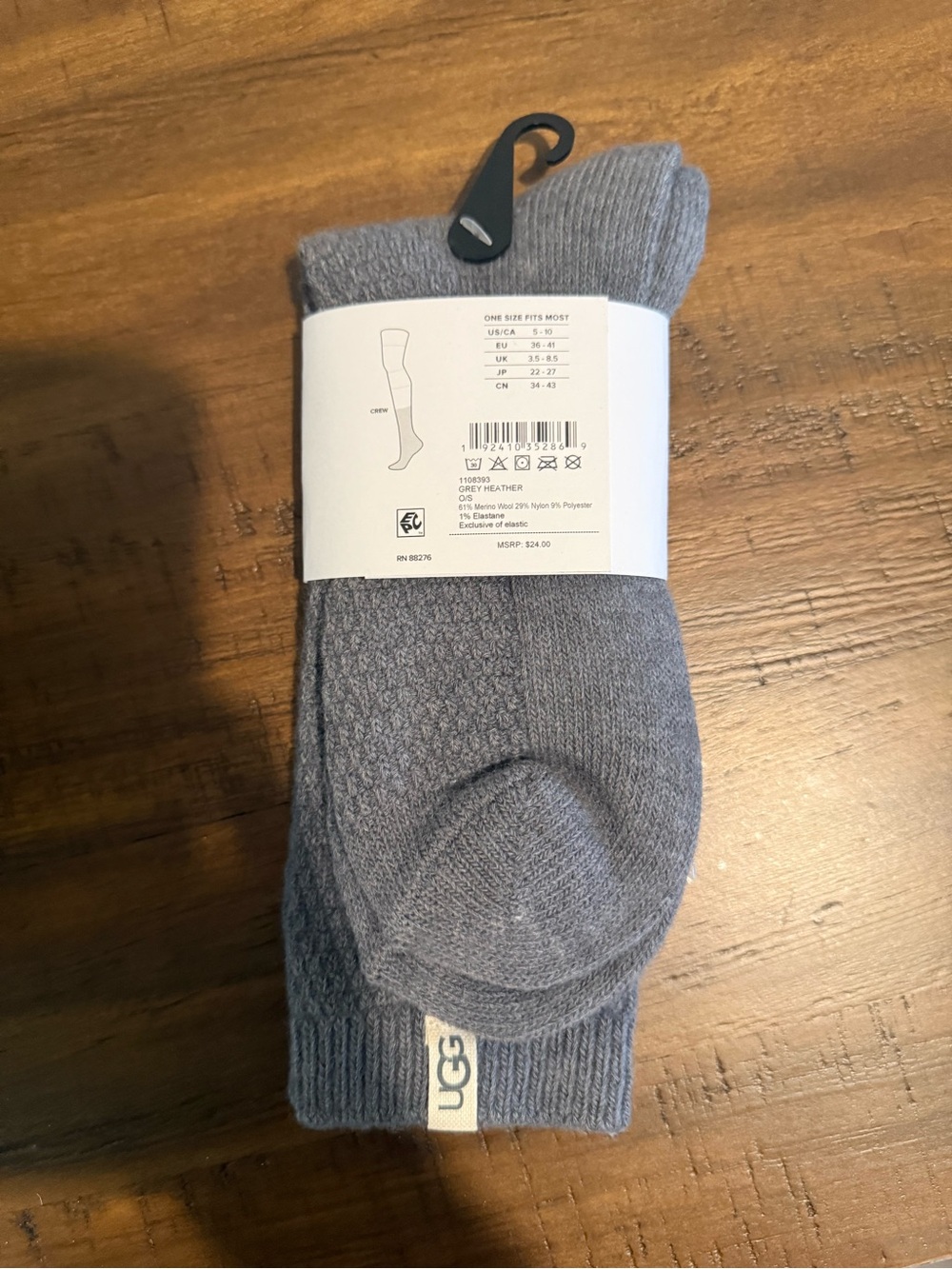 Women’s UGG socks - Picture 4 of 4